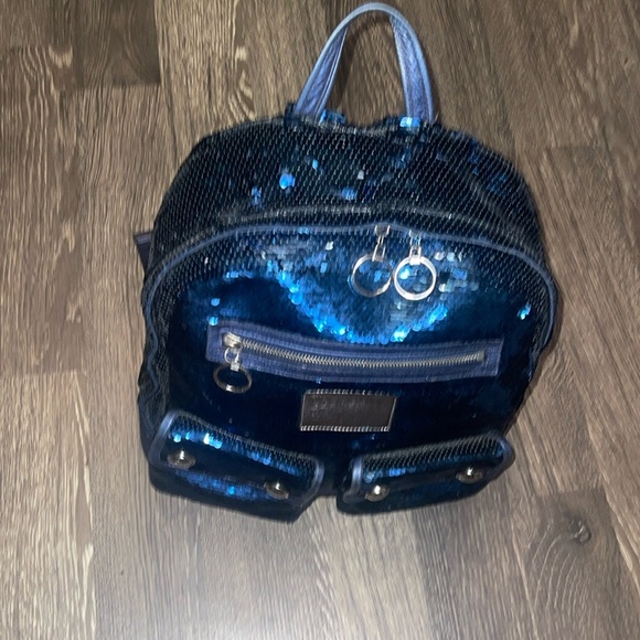 Authentic COACH Poppy Sequin Spotlight Backpack Blue 15348 School/Overnight Bkpk - Picture 3 of 13